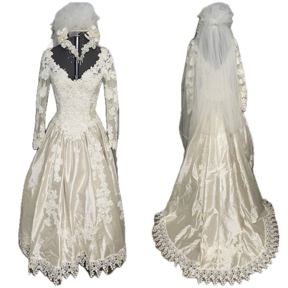 Victorian Style VTG  Wedding Gown Champagne Duchesse Satin & Lace, Silk Size S 4 - Picture 1 of 11